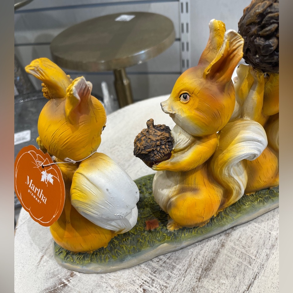Fall Woodland Squirrels Flirting Tabletop Decor Resin Figure Martha Stewart NwT - Picture 7 of 10